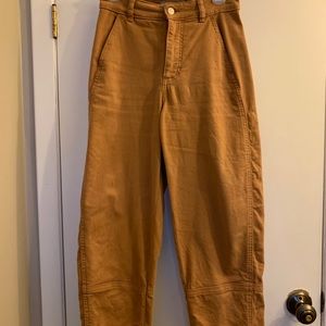 Everlane Barrel Utility Jeans in Camel